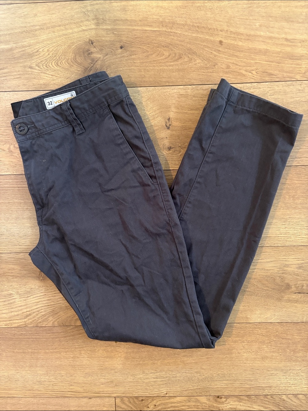 VOLCOM 32 Men’s Dark Gray Slim Fit Chino Pants